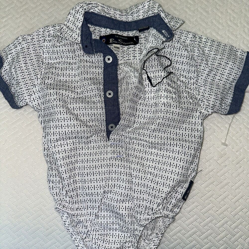 Ben Sherman Baby 6-9months Bodysuit Top Short Sleeved Blue NWOT Mm78
